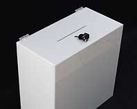 Pudełko z białej plexi na opinie ankiety pacjentów przychodni 30x30x20 cm 